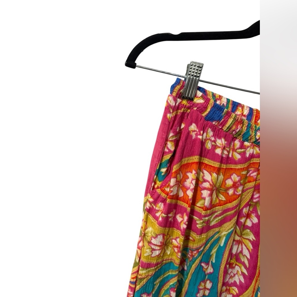 Haute Hippie Teal & Magenta Floral Pattern Cropped Pants - Picture 4 of 7